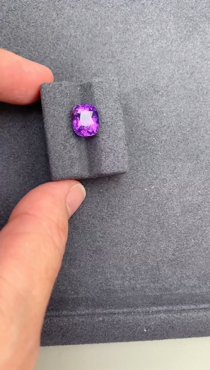 【闪购商品】彩色蓝宝石裸石未镶嵌5.1ct无烧紫蓝宝