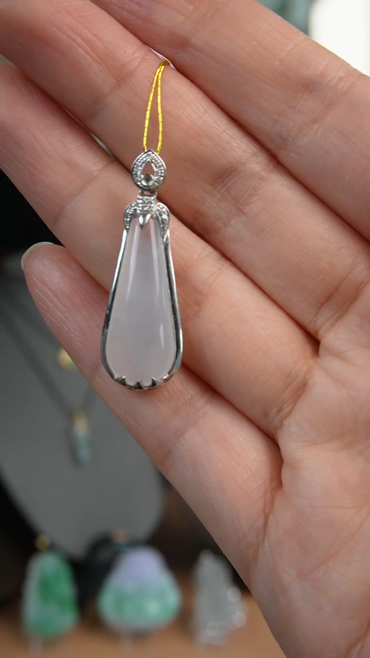 【闪购商品】翡翠颈饰18K金镶嵌天然缅甸翡翠吊坠