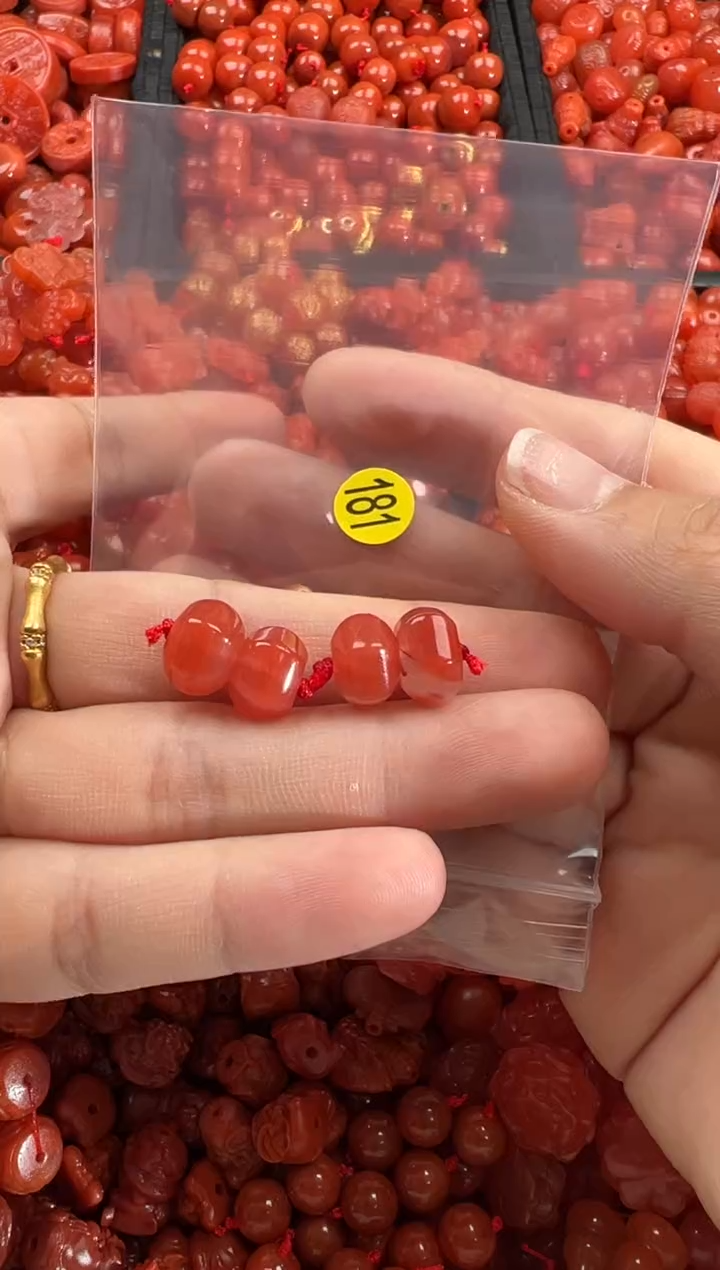 【闪购商品】南红玛瑙颈饰未镶嵌1