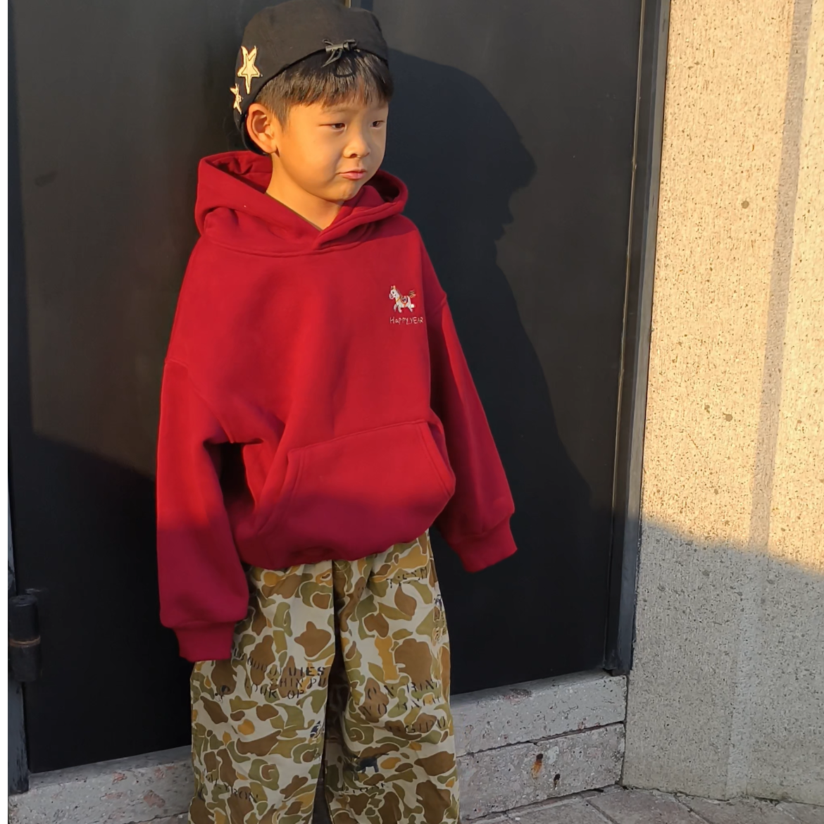 新年红色拜年服儿童日系一体绒卫衣2025冬季新款男童加绒上衣潮牌