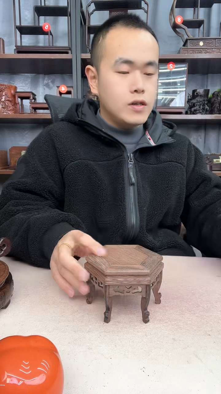 【闪购商品】乌木类端景台999小李子红木工艺品