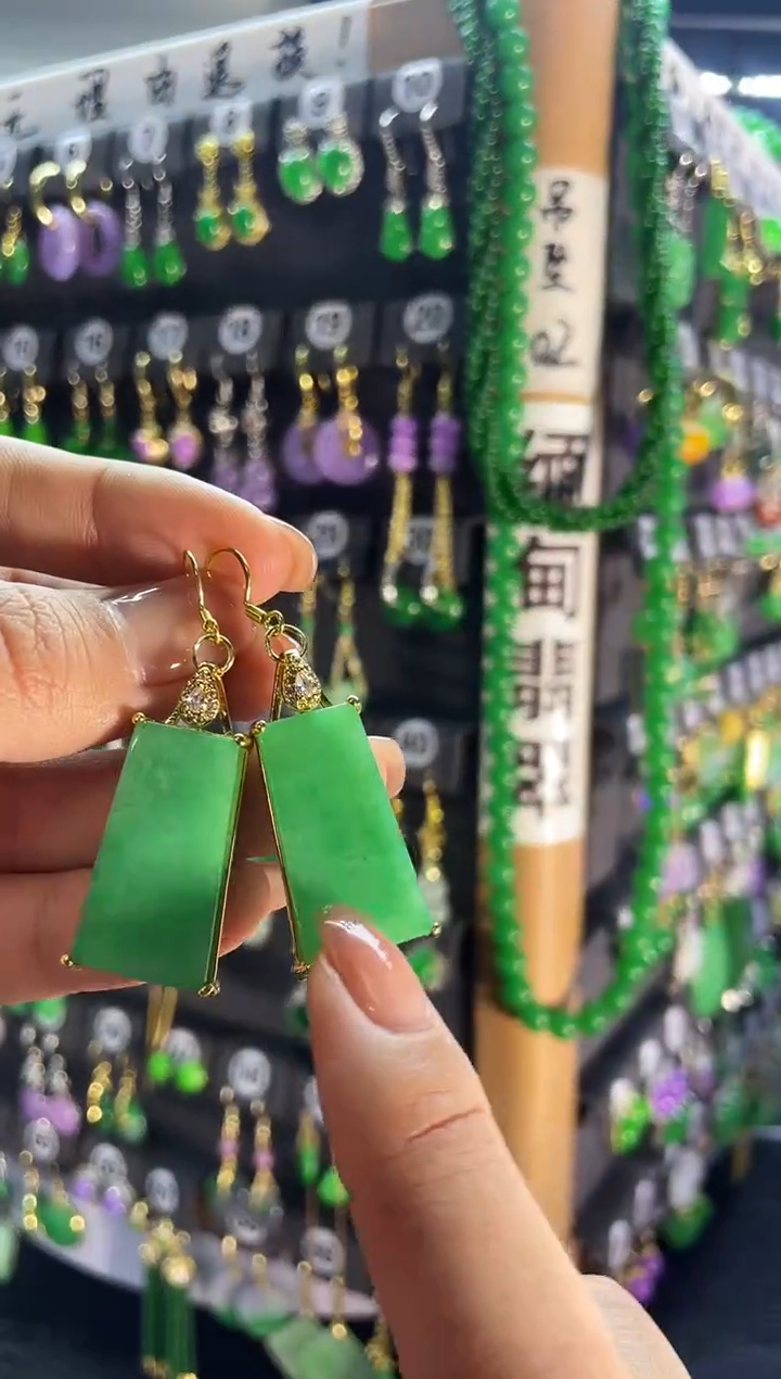 【闪购商品】翡翠耳饰银S925镶嵌A472..