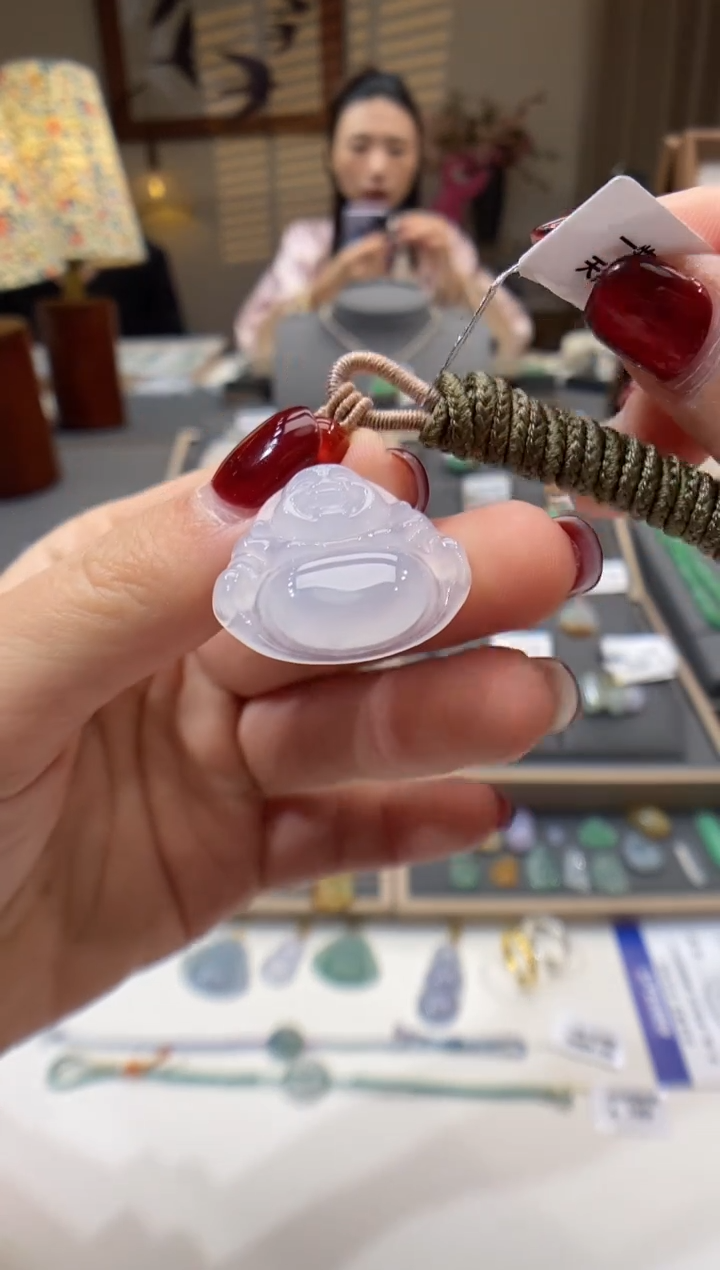 【闪购商品】翡翠颈饰未镶嵌佛公