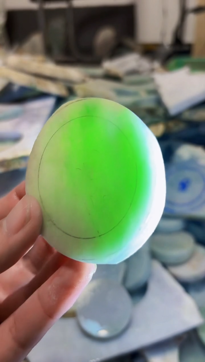 【闪购商品】翡翠颈饰未镶嵌A货白文1318