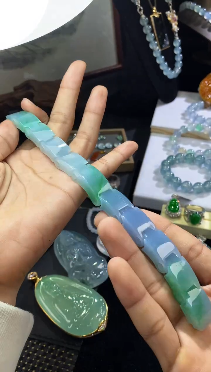 未镶嵌定制翡翠手链