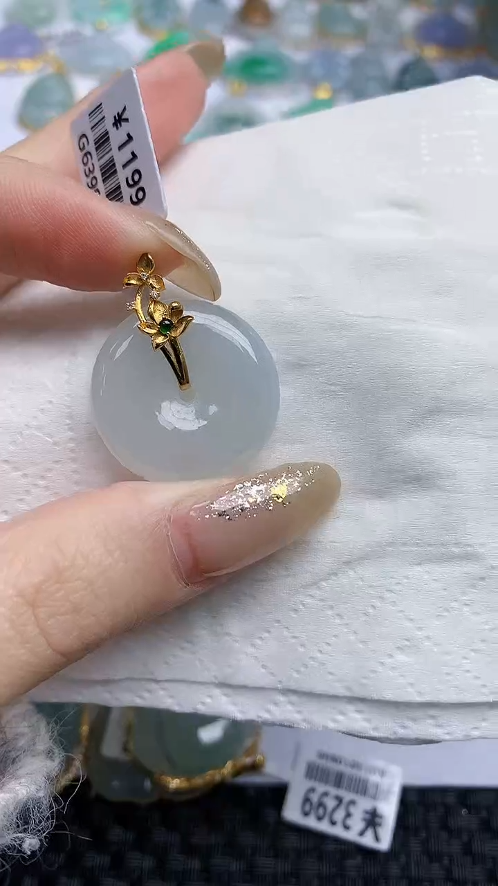 【闪购商品】翡翠颈饰18K金镶嵌天然A货翡翠 52