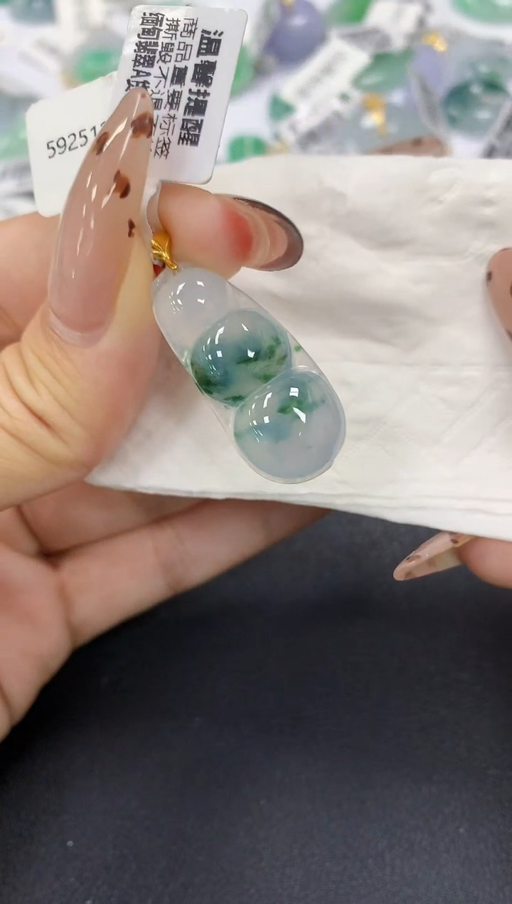 颈饰18K金镶嵌翡翠a货假一赔三支持复检百元上9元证书费自理