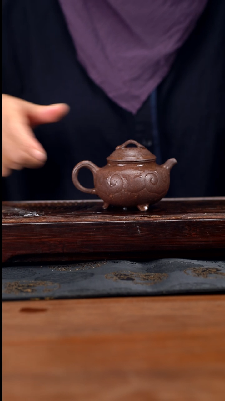 【闪购商品】紫砂茶壶150cc黄龙山原矿段泥三足如意25