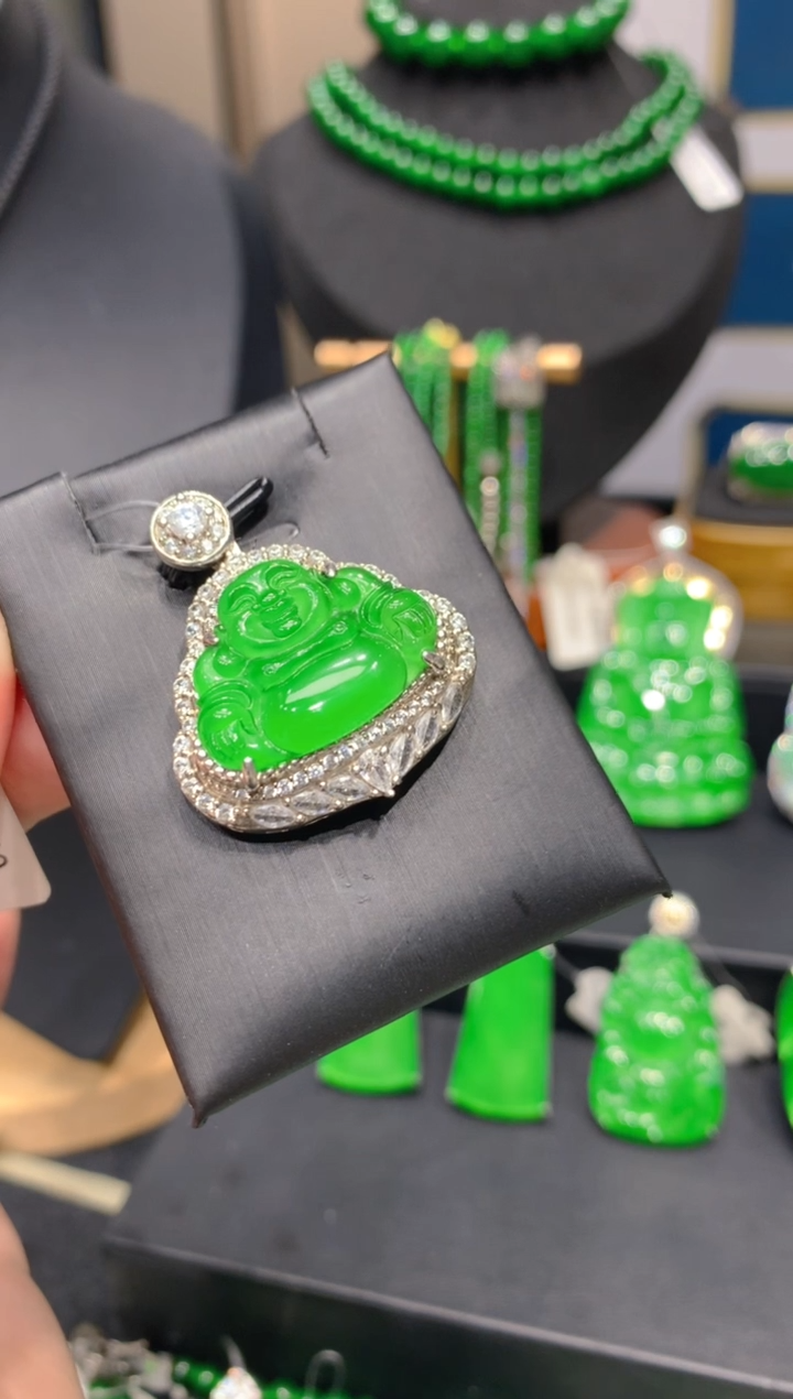 颈饰银S925镶嵌翡翠9一季