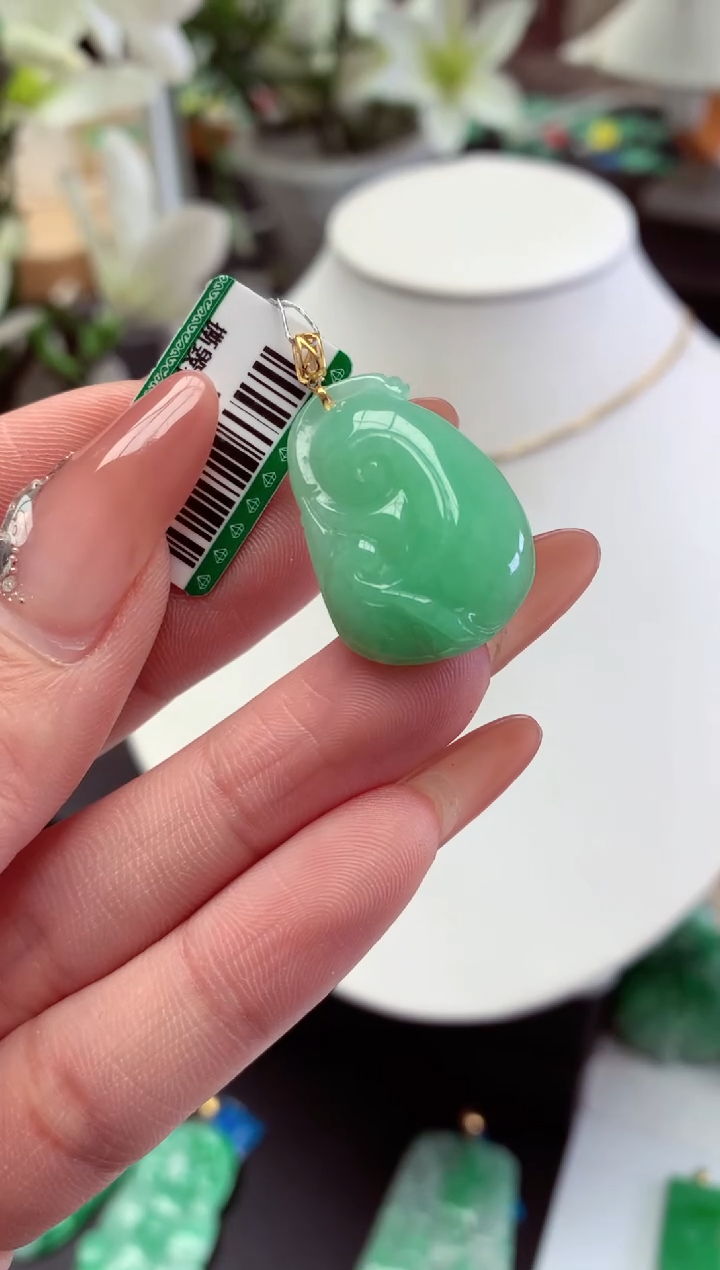 【闪购商品】翡翠吊坠(不含链)18K金镶嵌挂件