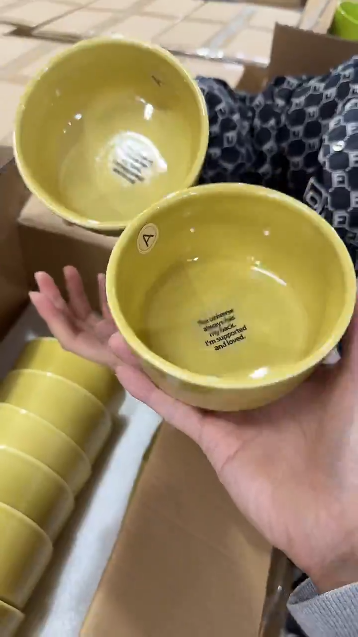 瓷片姜黄色4.75英寸碗两只