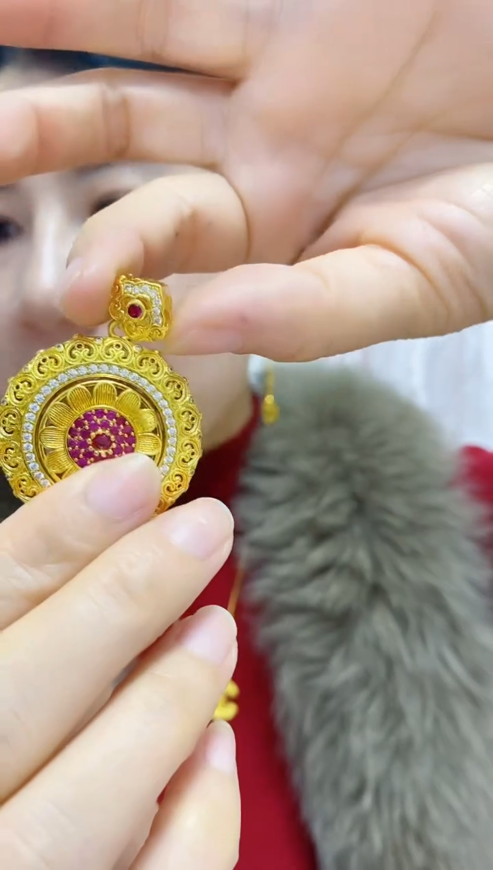 合金无017旋转罗盘吊坠