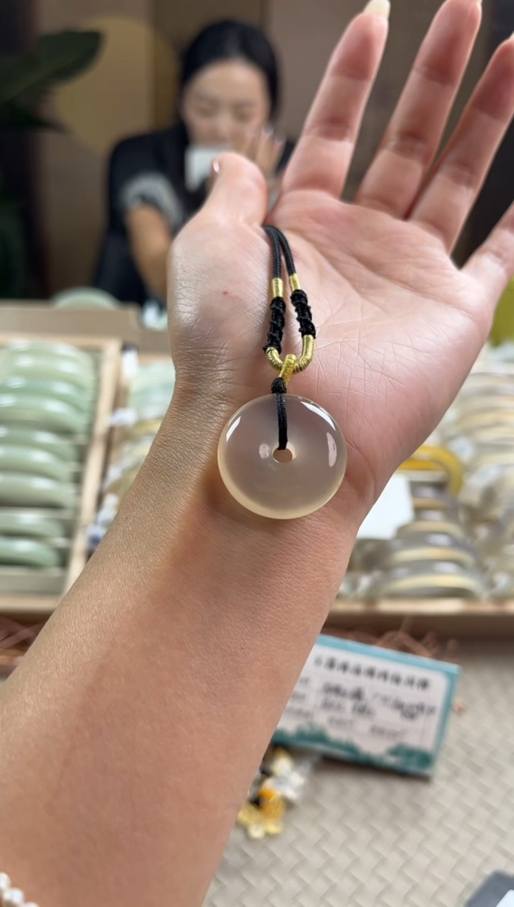 手镯玛瑙/玉髓未镶嵌平安扣多样性发货