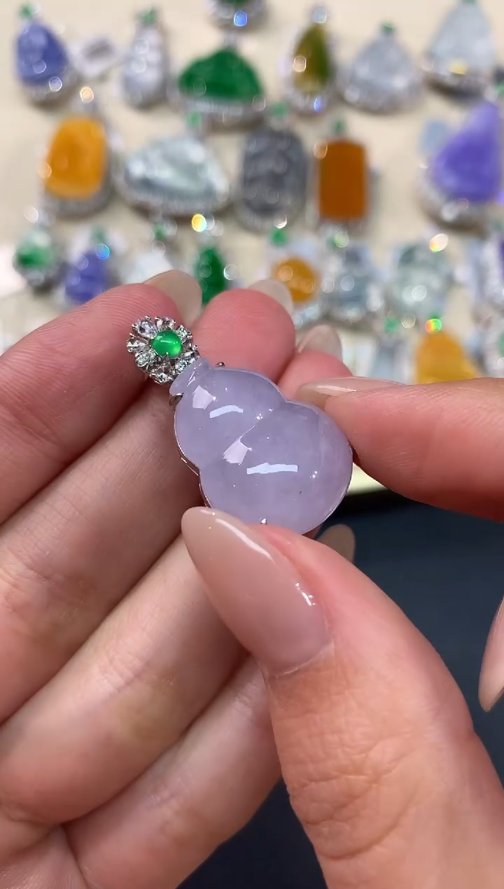 【闪购商品】翡翠吊坠(不含链)18K金镶嵌吊坠A242|67800