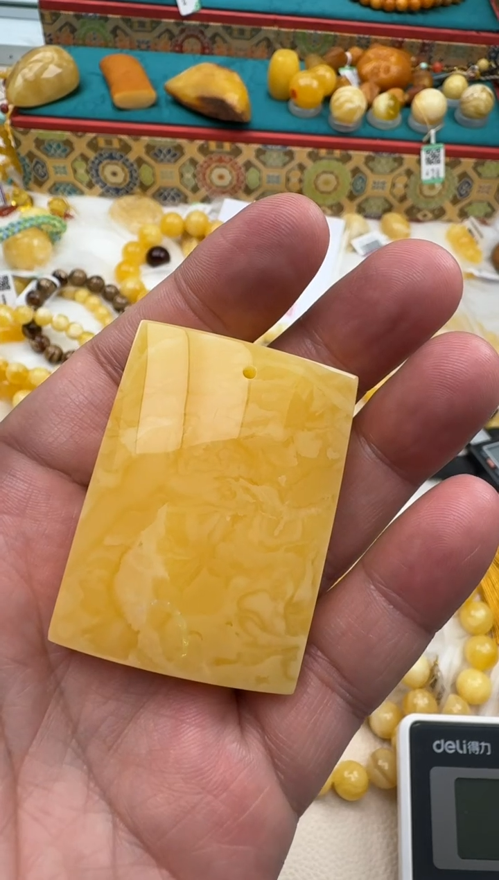 蜜蜡未镶嵌珠宝奇石牌子HZ061