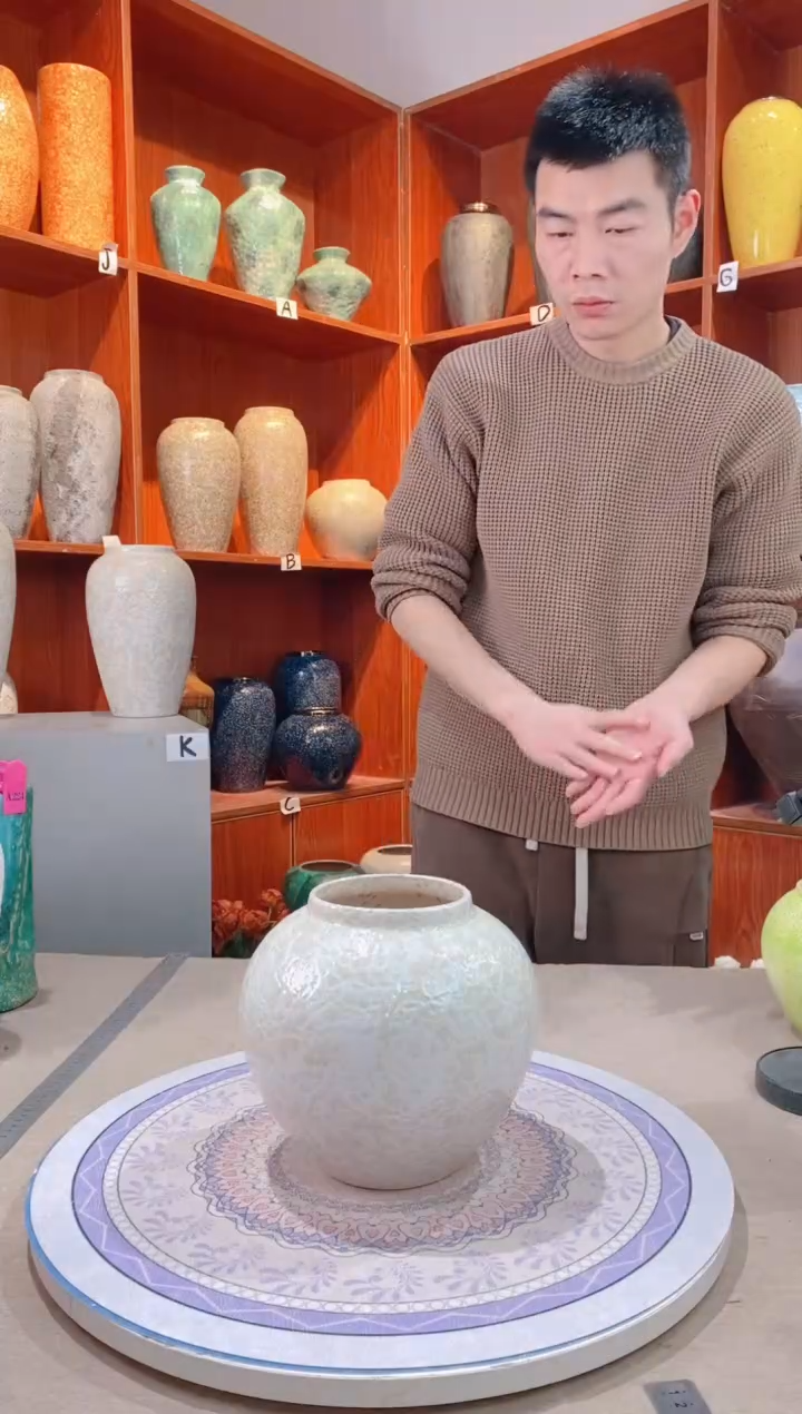 【闪购商品】瓶茶白 小号  陶瓷花瓶 无花