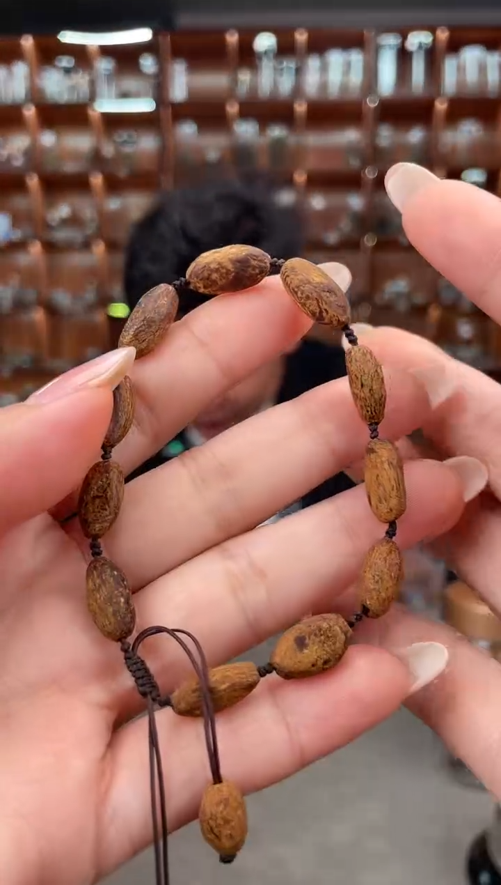 【闪购商品】沉香手串50号惠安红土多样性发一条