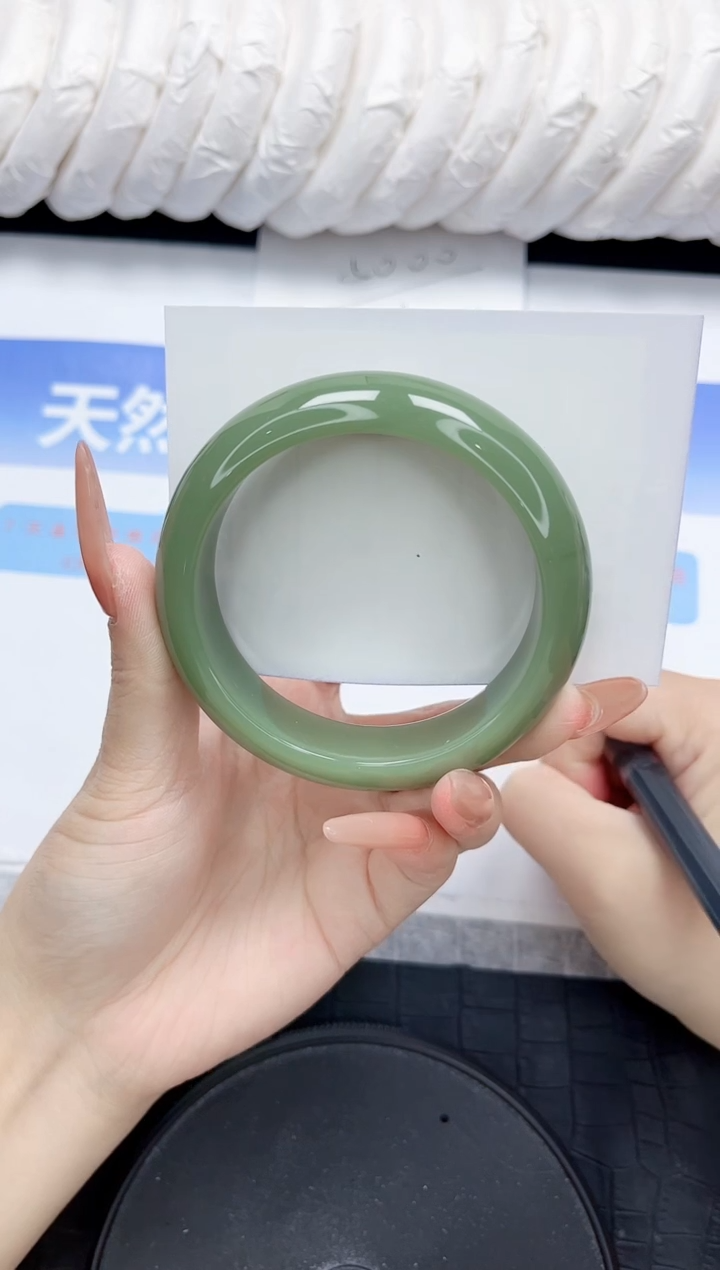 石英质玉手镯未镶嵌94-56.2