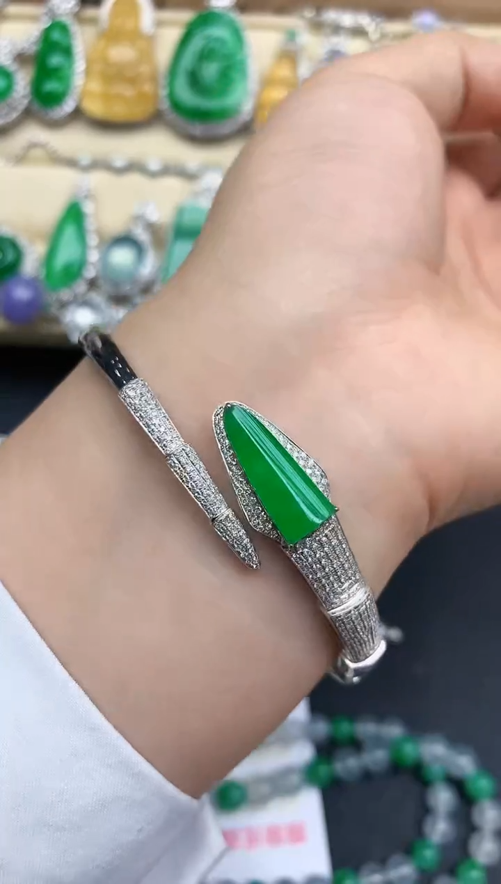 18K金镶嵌手镯翡翠395-中国好珍宝