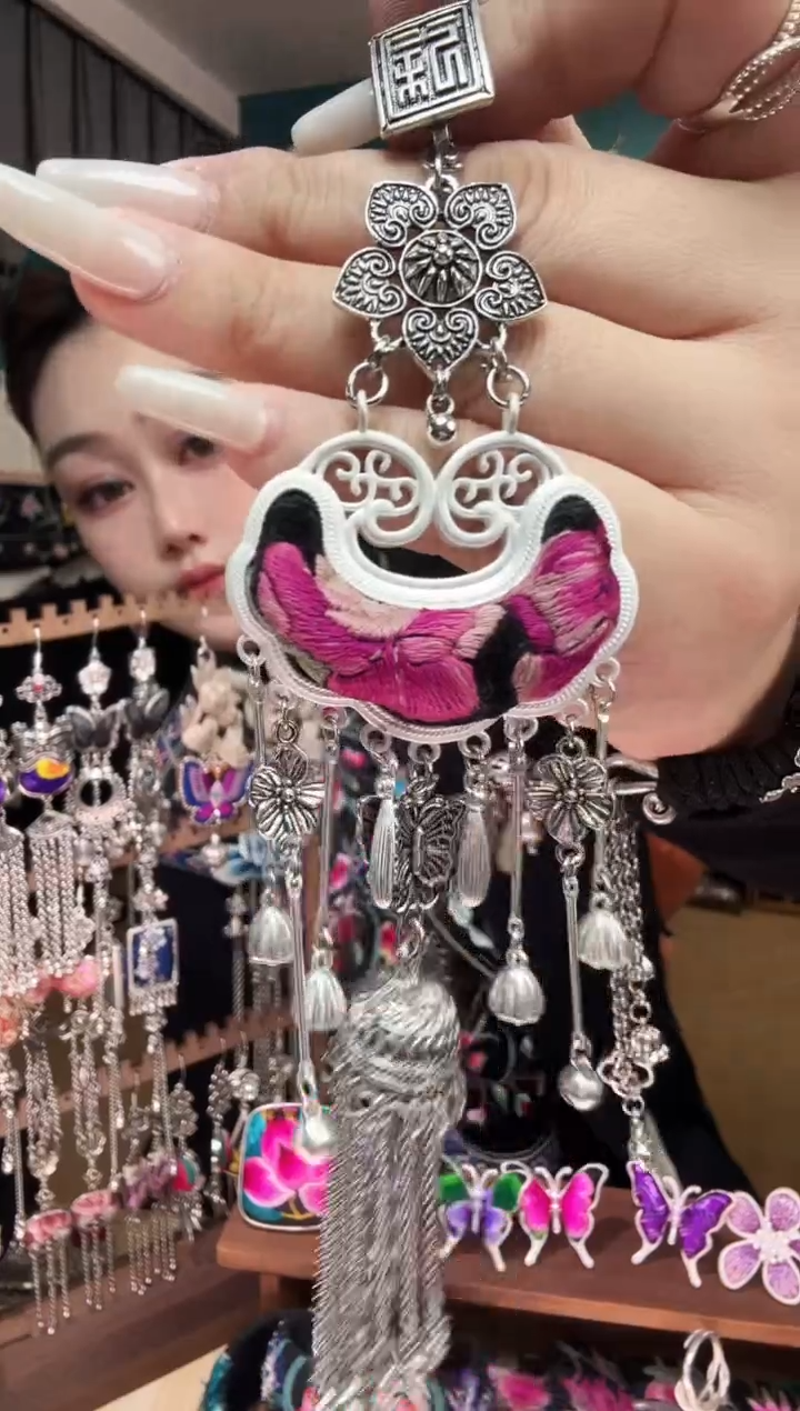 刺绣纯手工民族风刺绣压襟