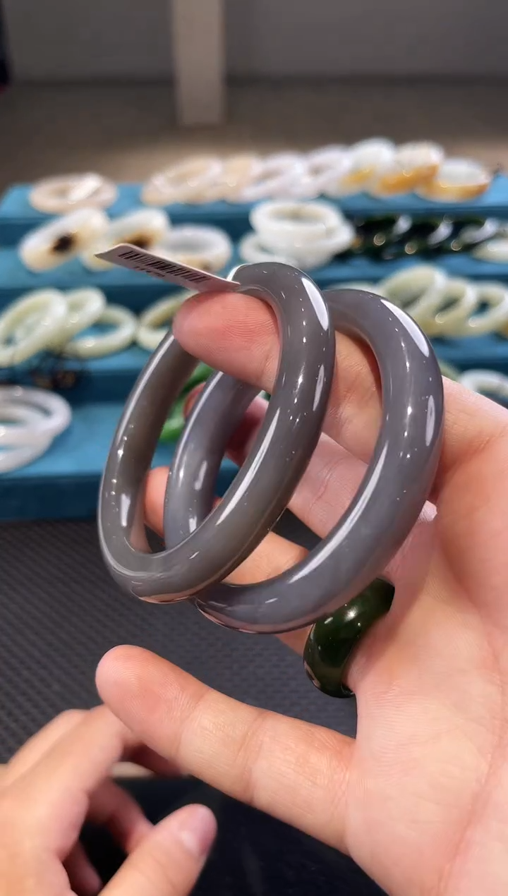 未镶嵌手镯和田玉小艾多样性发货拍一发一