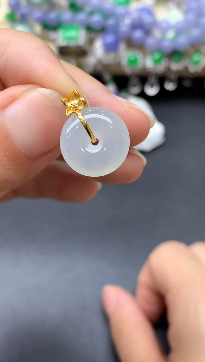 颈饰18K金镶嵌翡翠255-中国好珍宝