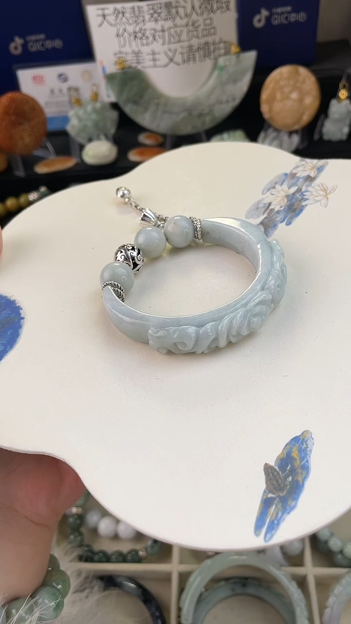未镶嵌手链翡翠手工定制默认微瑕播介绍为准