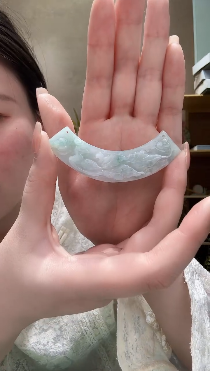 【闪购商品】翡翠未镶嵌颈饰吊坠