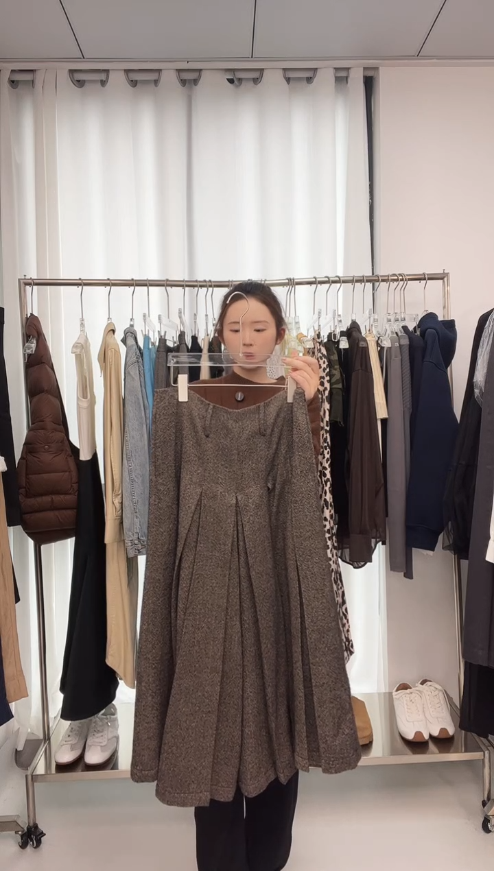 编号025     uhoowu羊毛百褶裙裤74腰围 M码  已开价