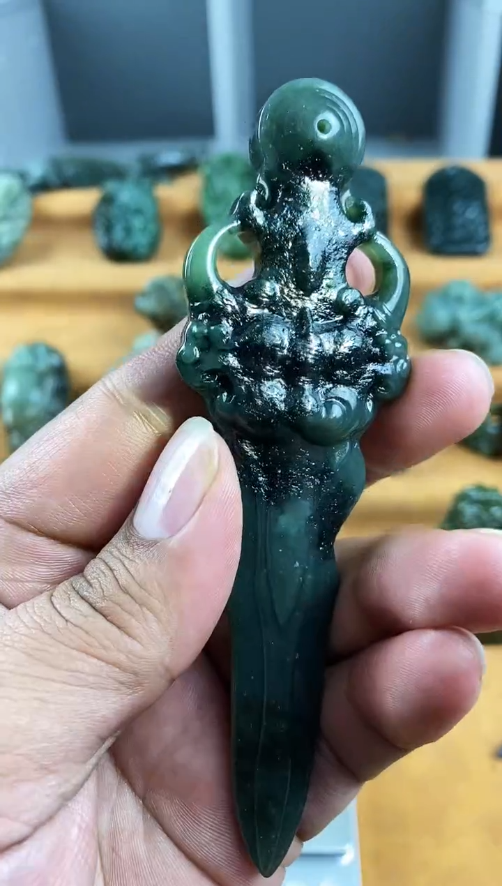 未镶嵌和田玉把件1