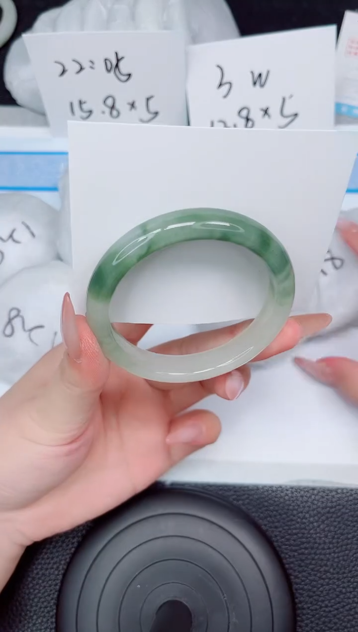 石英质玉手镯未镶嵌214-57.4