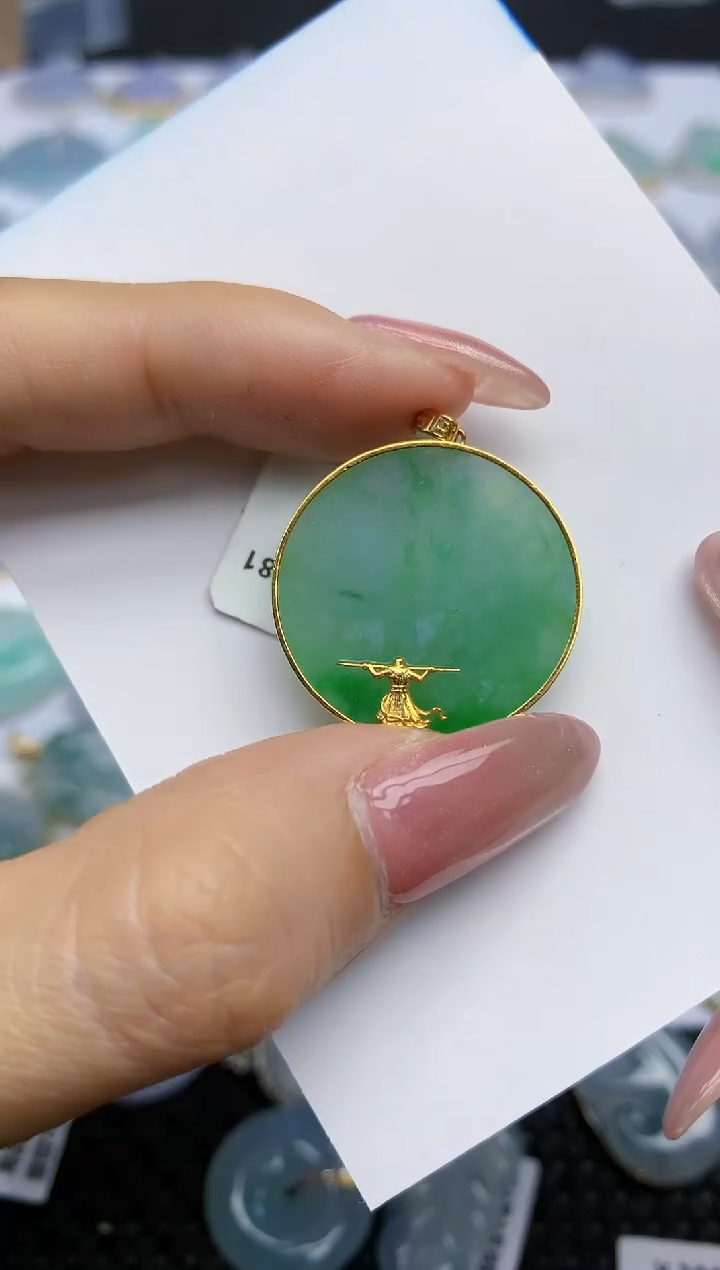 【闪购商品】翡翠颈饰18K金镶嵌天然翡翠A货