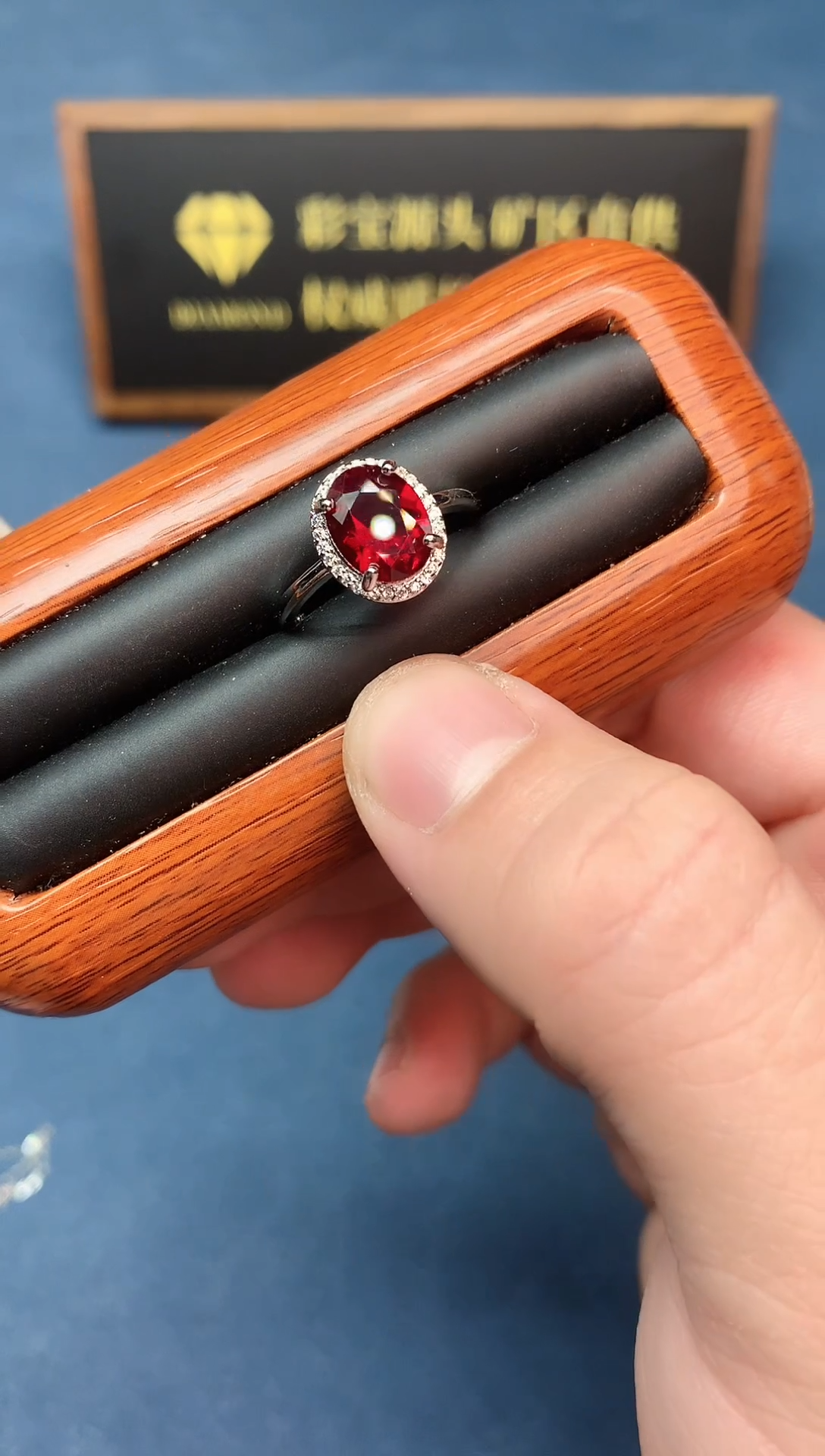 非金属无红色高订典藏轻奢戒指