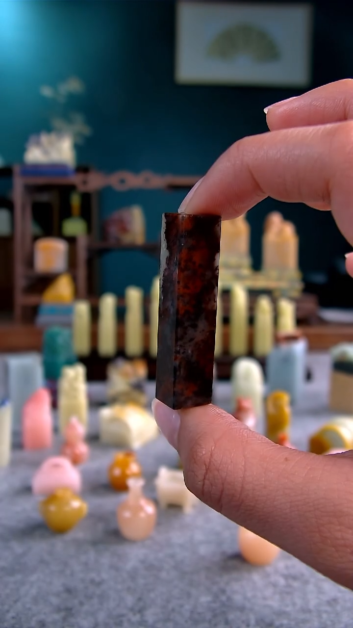 【闪购商品】青田石紫檀素章1.1*0.9*4.4