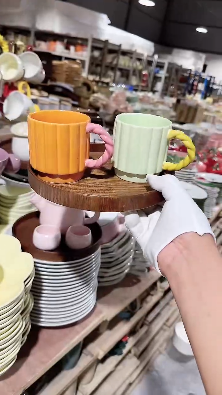 瓷片2个杯子不带木托盘微瑕 凑满20元包邮