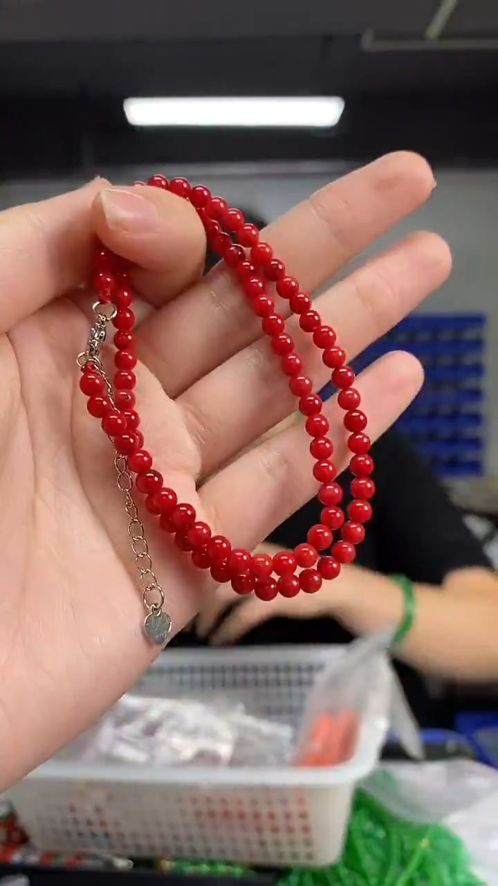 未镶嵌颈饰玛瑙/玉髓多样性发其一颜色微差