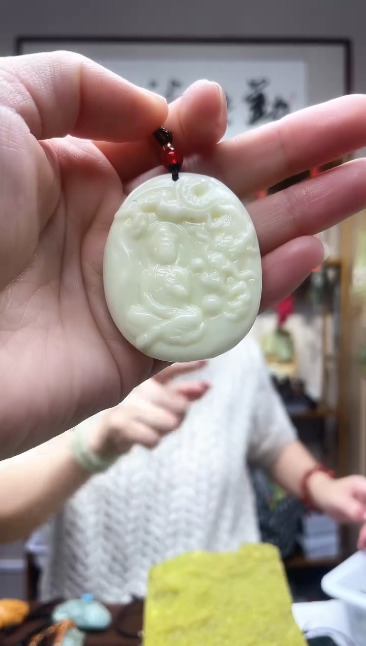 未镶嵌岫玉吊坠·