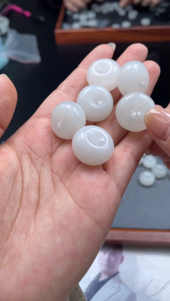 【闪购商品】和田玉颈饰未镶嵌-05HDJT0137901多样性发其一