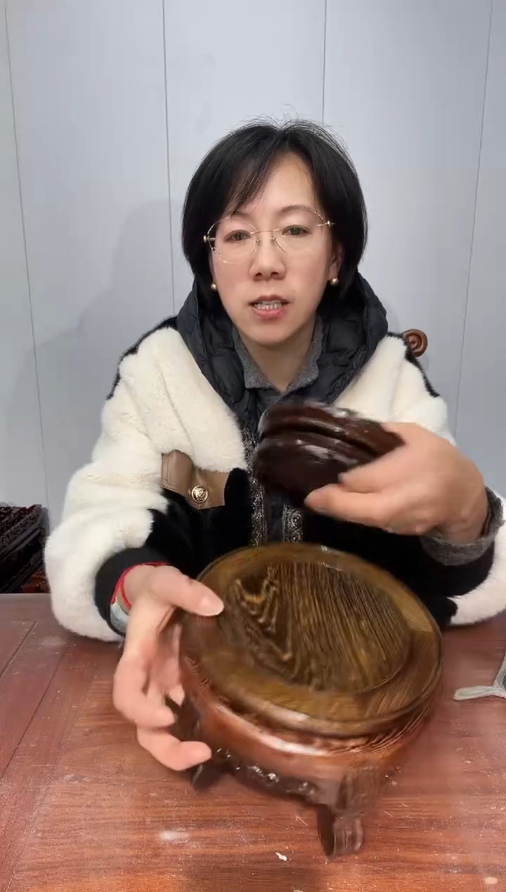 木小*坪瑕疵处理虎头几+小底座 3个