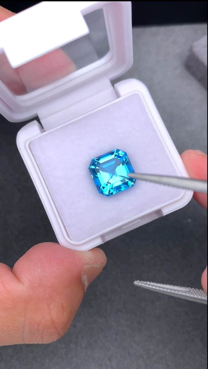 【闪购商品】托帕石裸石未镶嵌8.87克拉