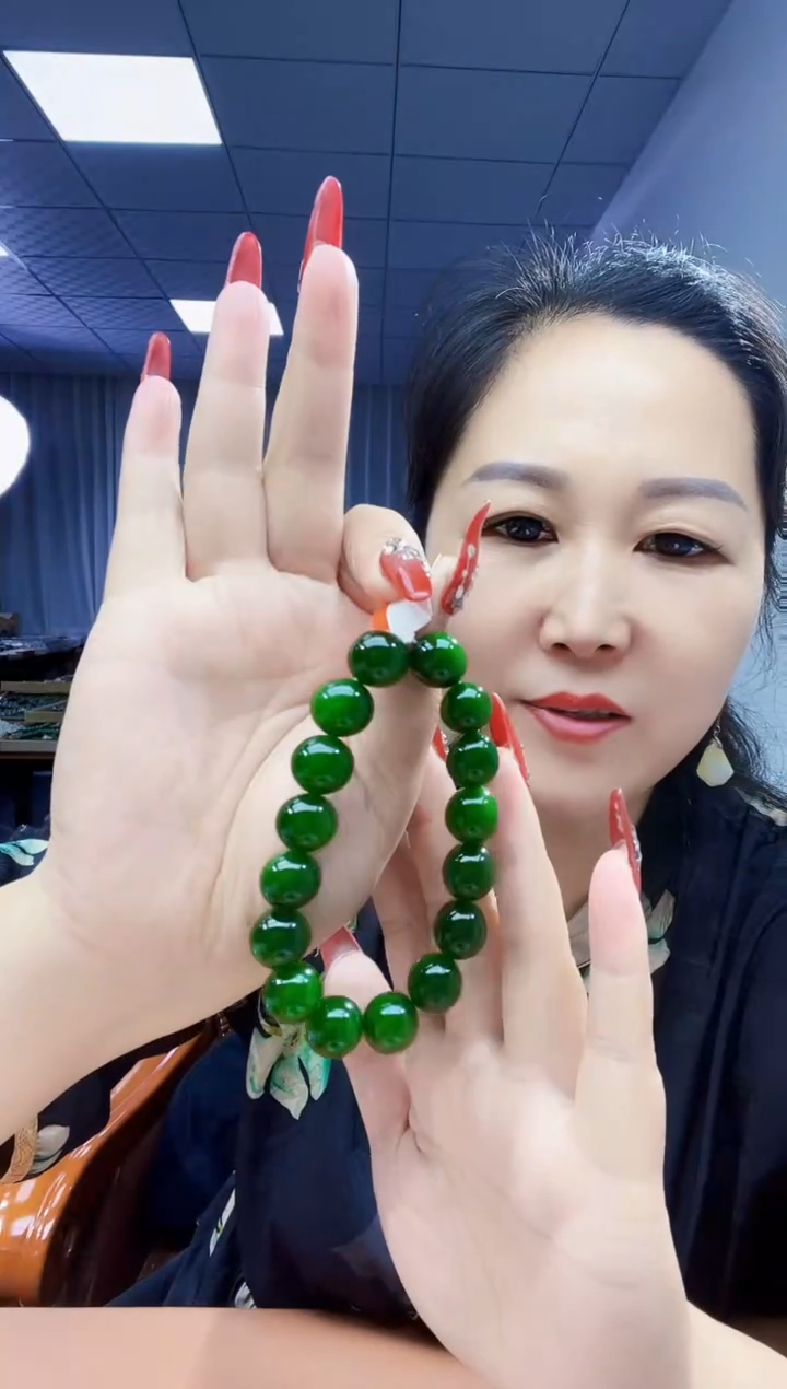 手串未镶嵌和田玉纯天然和田玉俄7碧冰底菠菜绿13