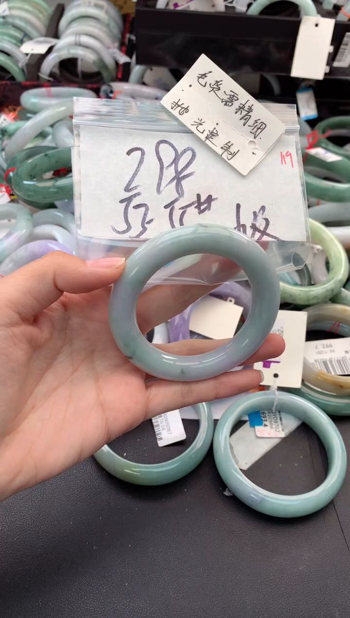 【闪购商品】定制翡翠未镶嵌毛货需精细抛光+多人