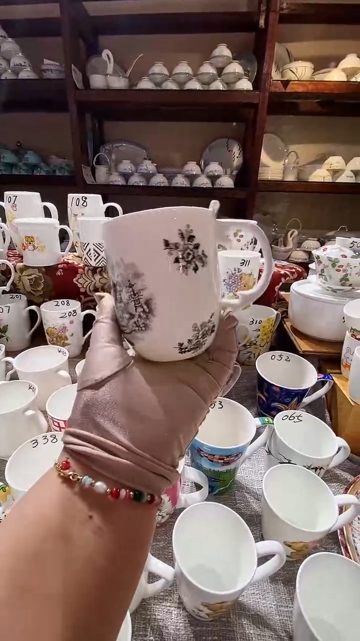 碗闪购商品  库存产品默认微瑕介意慎拍