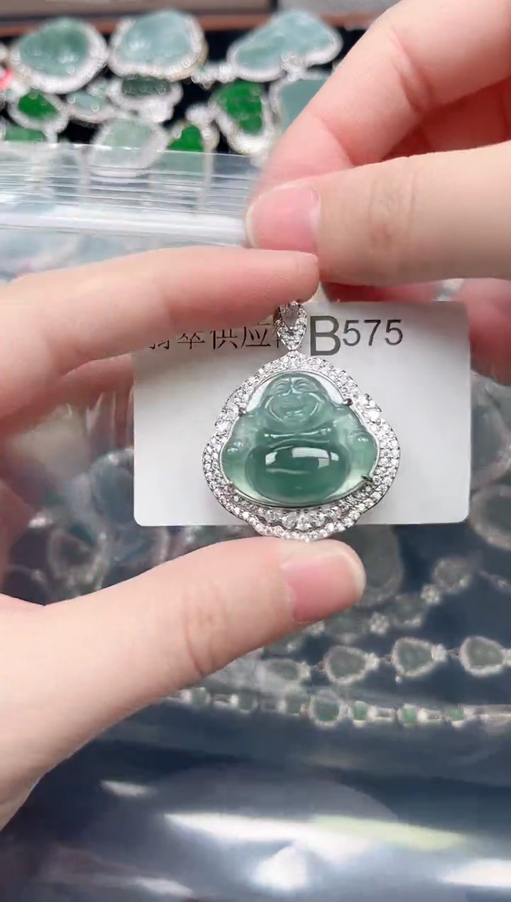 翡翠未镶嵌颈饰赠皮绳575