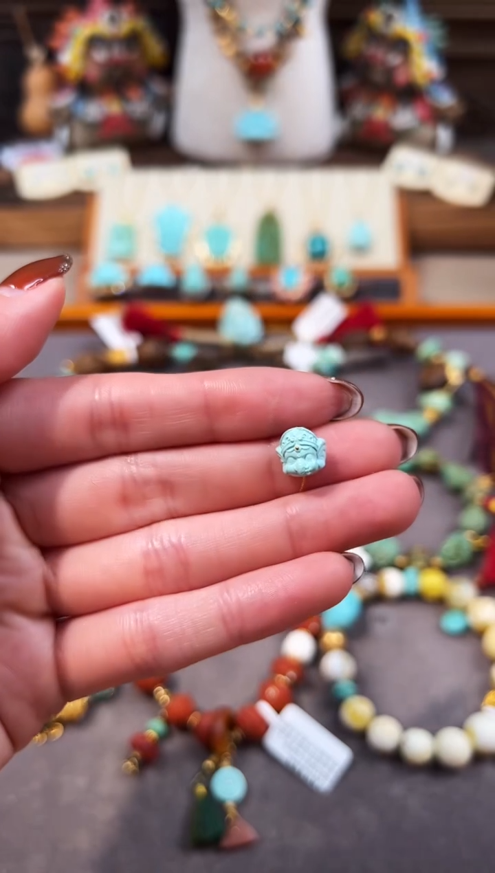 未镶嵌绿松石配饰象首