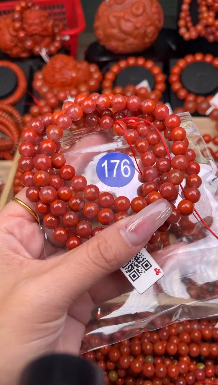 【闪购商品】南红玛瑙珠宝奇石未镶嵌176-8