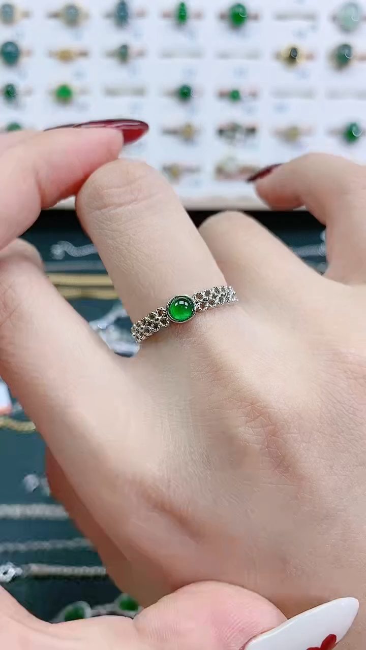 翡翠戒指银S925镶嵌天然翡翠