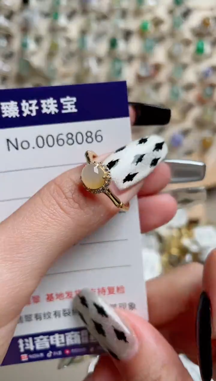 【闪购商品】翡翠戒指银S925镶嵌........