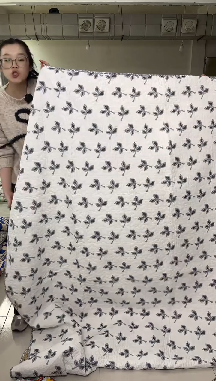 棉200*230白底三叶草