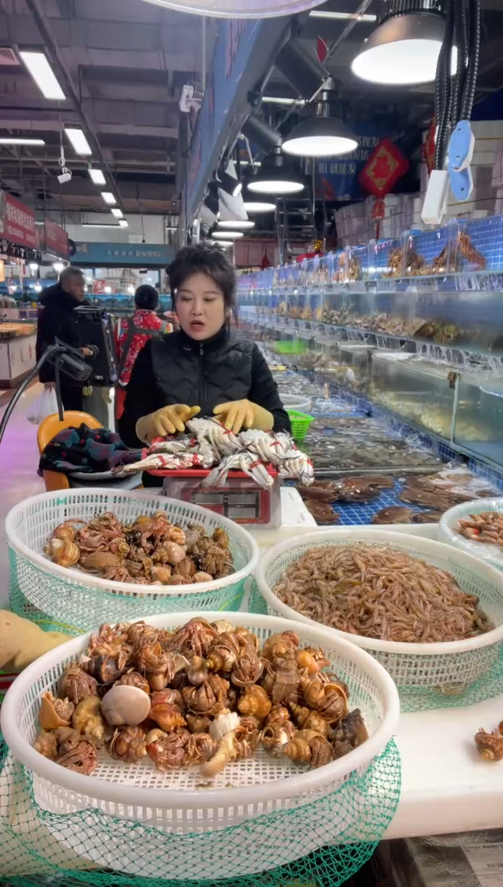 中国大陆断氧母飞一称，6.1斤